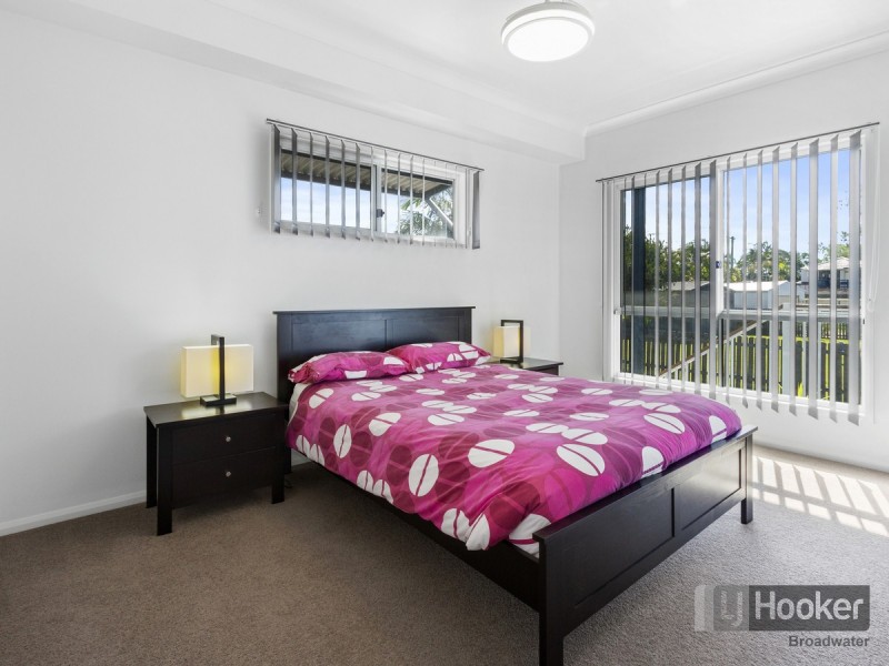 42 Boykambil Esplanade, Hope Island QLD 4212