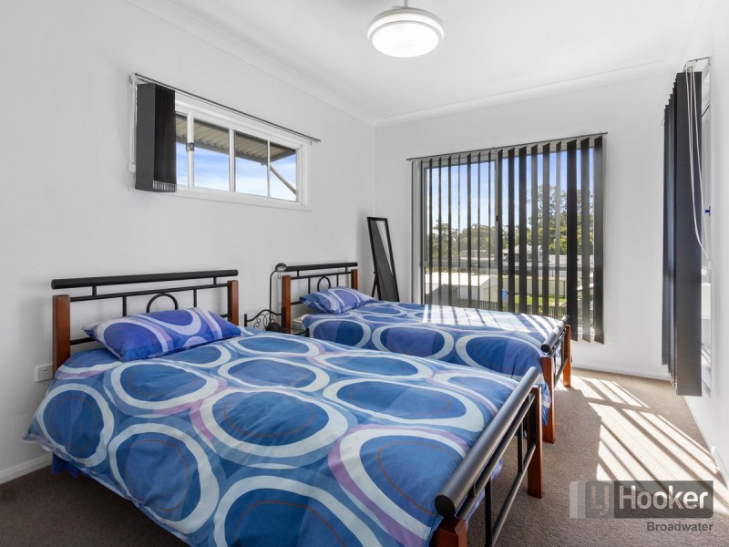 42 Boykambil Esplanade, Hope Island QLD 4212