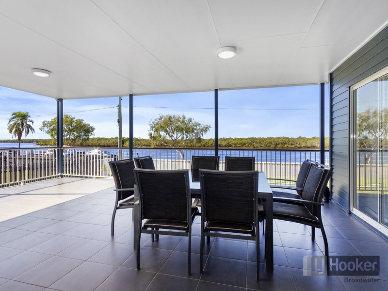 42 Boykambil Esplanade, Hope Island QLD 4212
