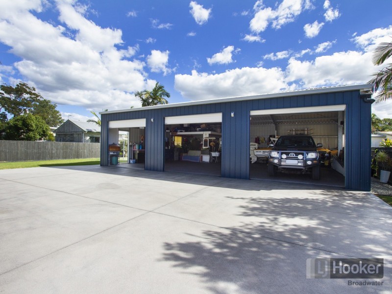 42 Boykambil Esplanade, Hope Island QLD 4212