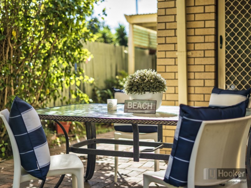 1/9 Telopea Street, Labrador QLD 4215