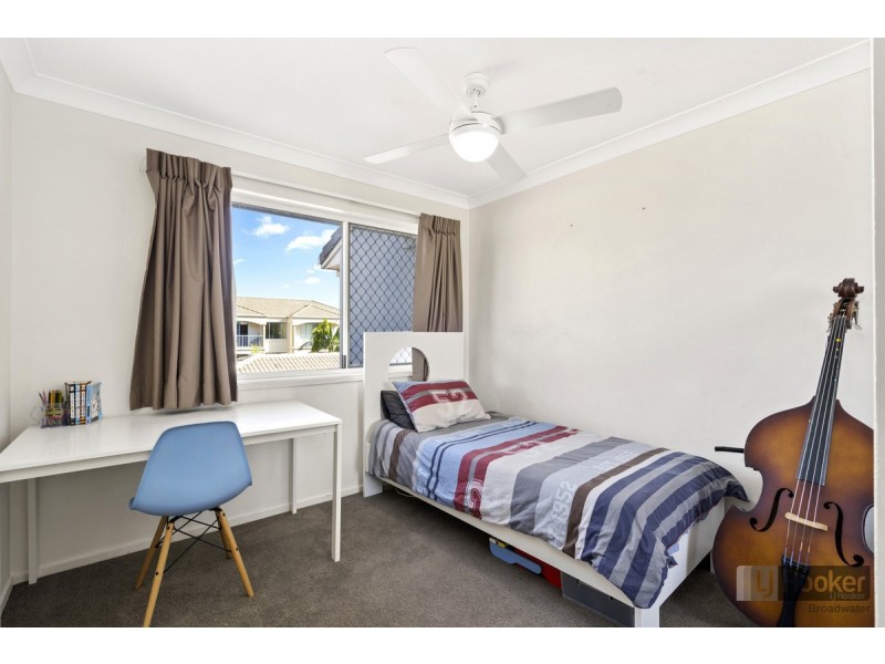 15/111 Frank Street, Labrador QLD 4215