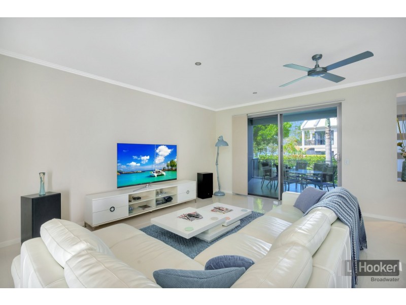 3/114 The Esplanade, Paradise Point QLD 4216