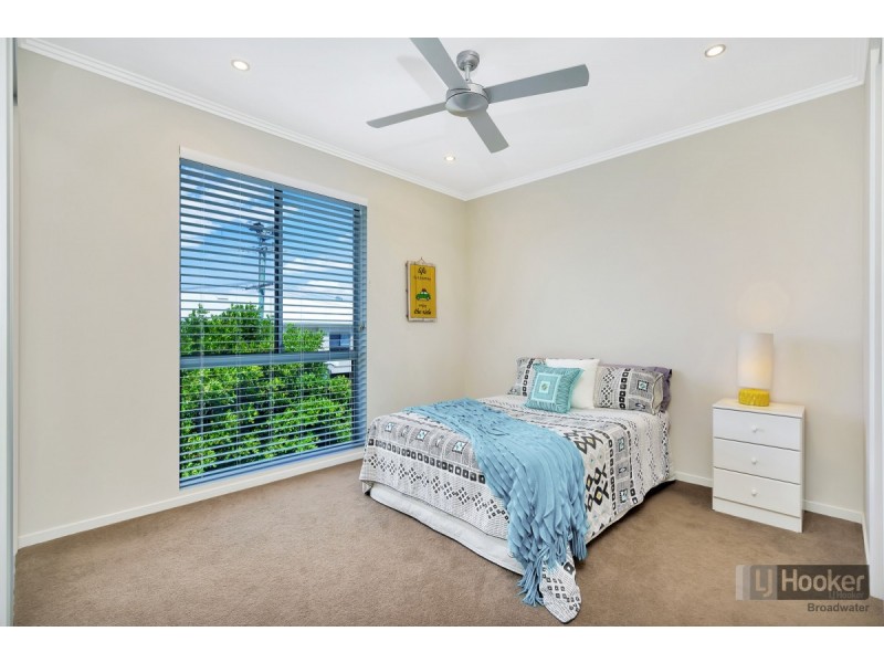 3/114 The Esplanade, Paradise Point QLD 4216