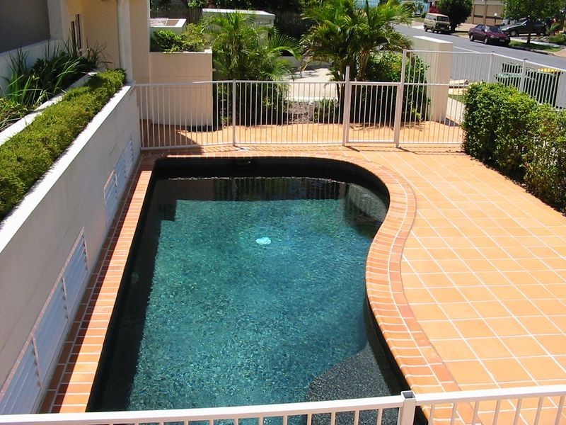 2/7 Whiting Street, Labrador QLD 4215