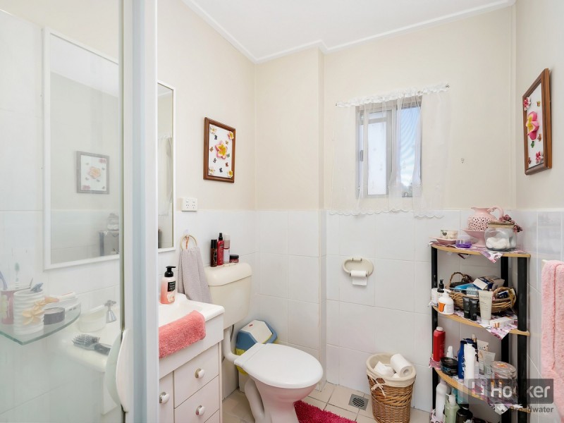 4/81 Frank Street, Labrador QLD 4215