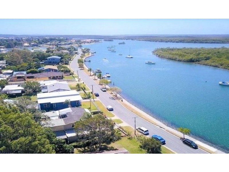 40 Boykambil Esplanade, Hope Island QLD 4212