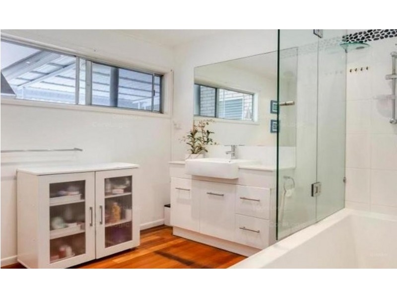 40 Boykambil Esplanade, Hope Island QLD 4212