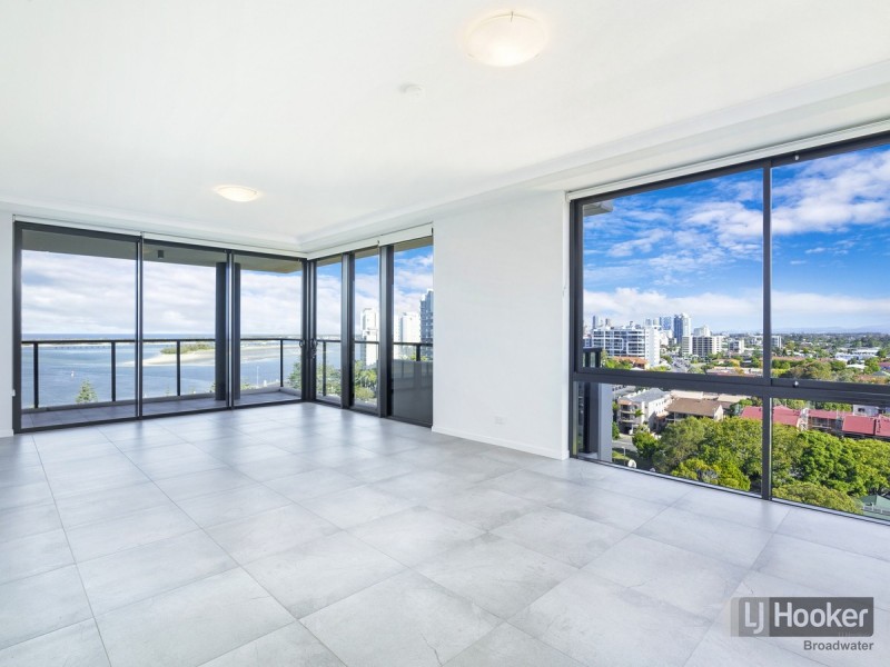 1103/372-374 Marine Parade, Labrador QLD 4215