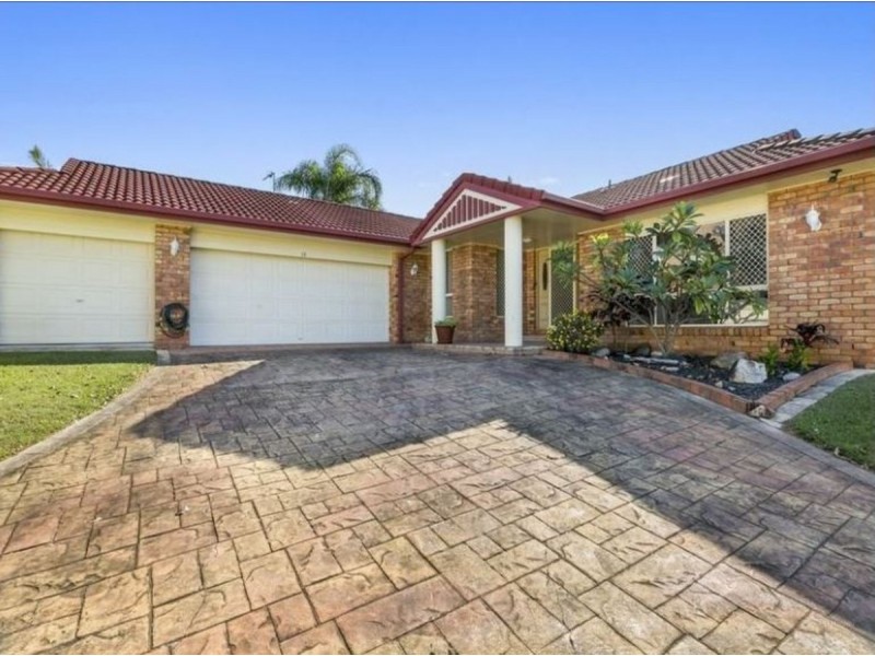 18 Spikes Court, Arundel QLD 4214