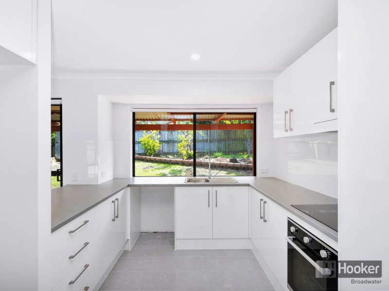 1/100 Botanical Drive, Labrador QLD 4215