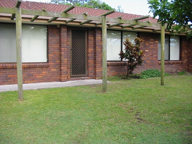 24 Burrinjuck Drive, Coombabah QLD 4216