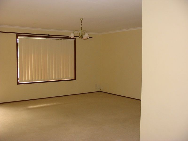 24 Burrinjuck Drive, Coombabah QLD 4216