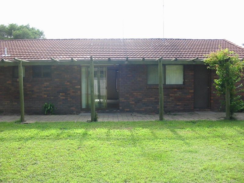 24 Burrinjuck Drive, Coombabah QLD 4216