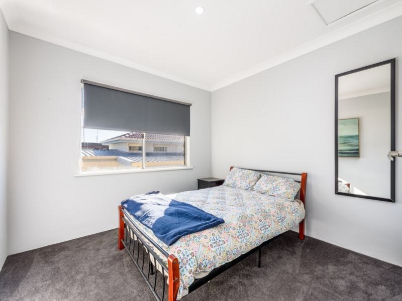 3/8 Nankeen Avenue, Paradise Point QLD 4216