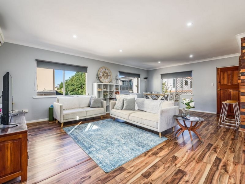 3/8 Nankeen Avenue, Paradise Point QLD 4216