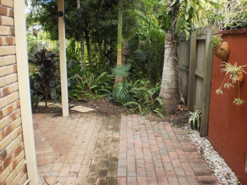 6/36 Broad Street, Labrador QLD 4215