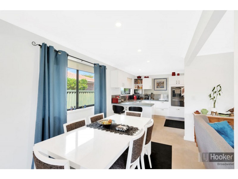 19 Burrendong Road, Coombabah QLD 4216