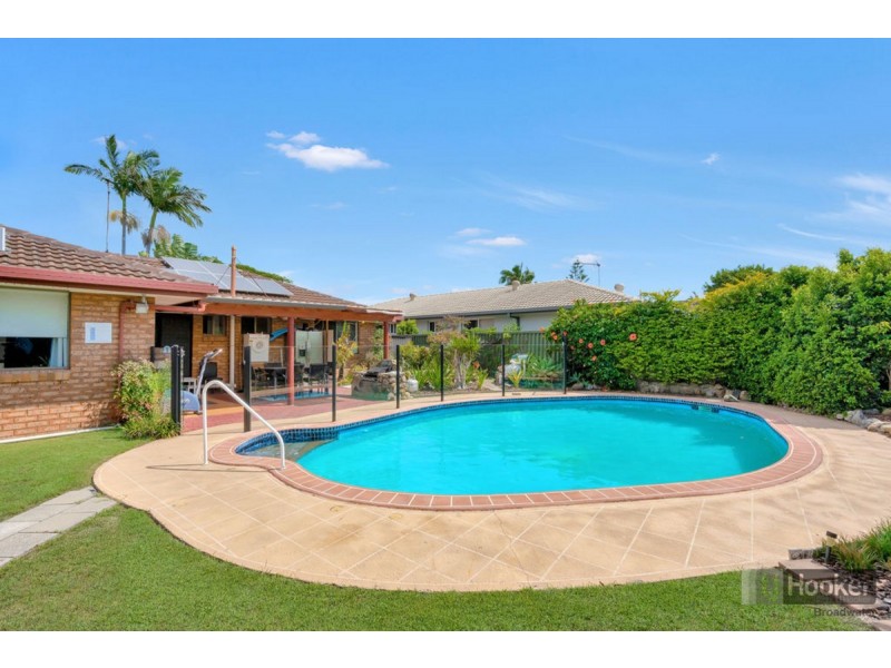 19 Burrendong Road, Coombabah QLD 4216