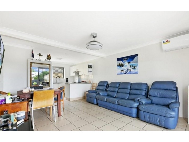 1/221 Government Road, Labrador QLD 4215