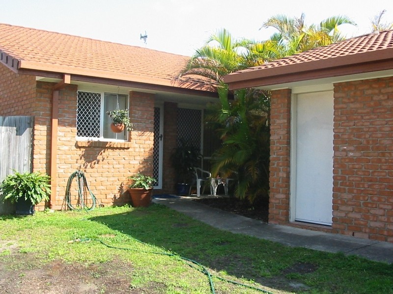 1/6 Calvary Court, Labrador QLD 4215