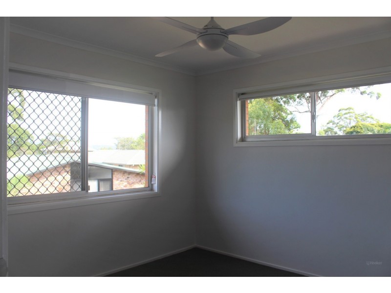 31 The Crescent, Ashmore QLD 4214