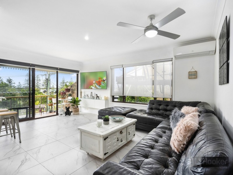 8/6 Broad Street, Labrador QLD 4215