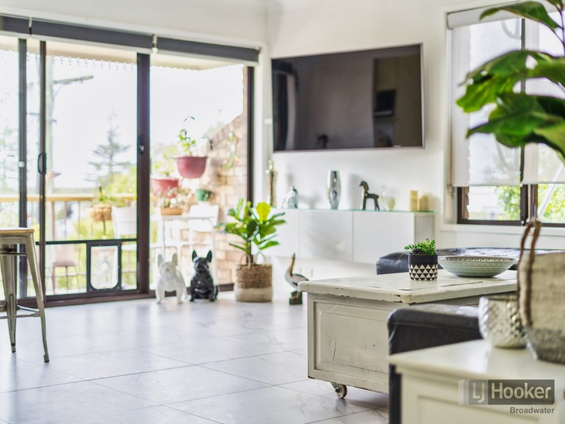 8/6 Broad Street, Labrador QLD 4215