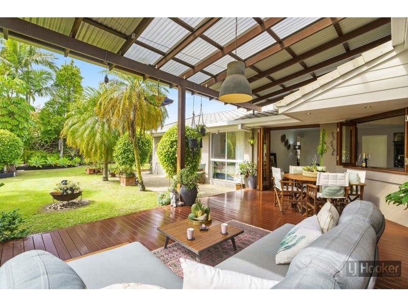4 Menzies Close, Arundel QLD 4214