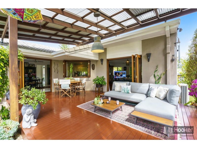 4 Menzies Close, Arundel QLD 4214