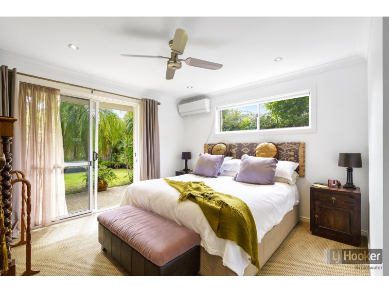 4 Menzies Close, Arundel QLD 4214