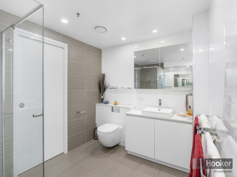 1306/360 Marine Parade, Labrador QLD 4215