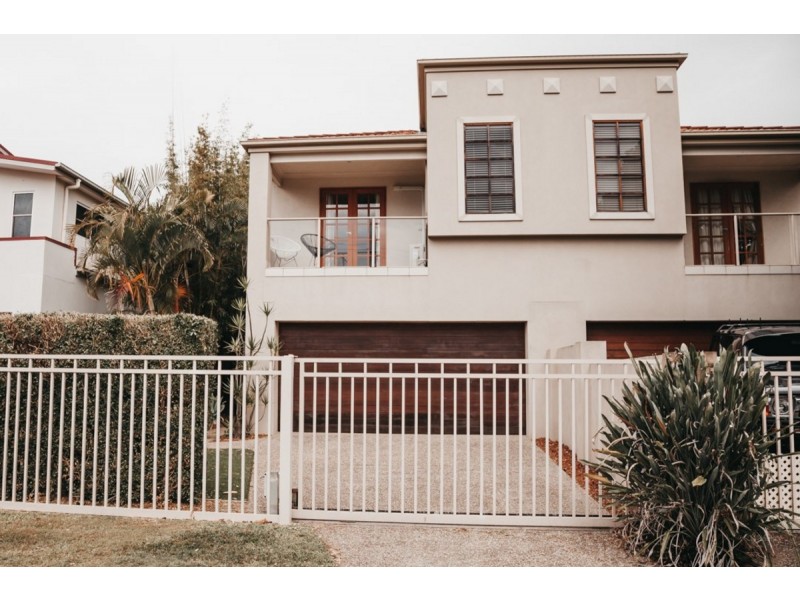 1/32 Ocean Street, Runaway Bay QLD 4216