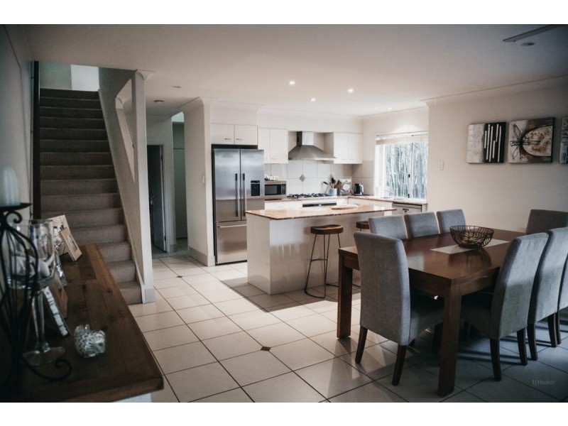 1/32 Ocean Street, Runaway Bay QLD 4216