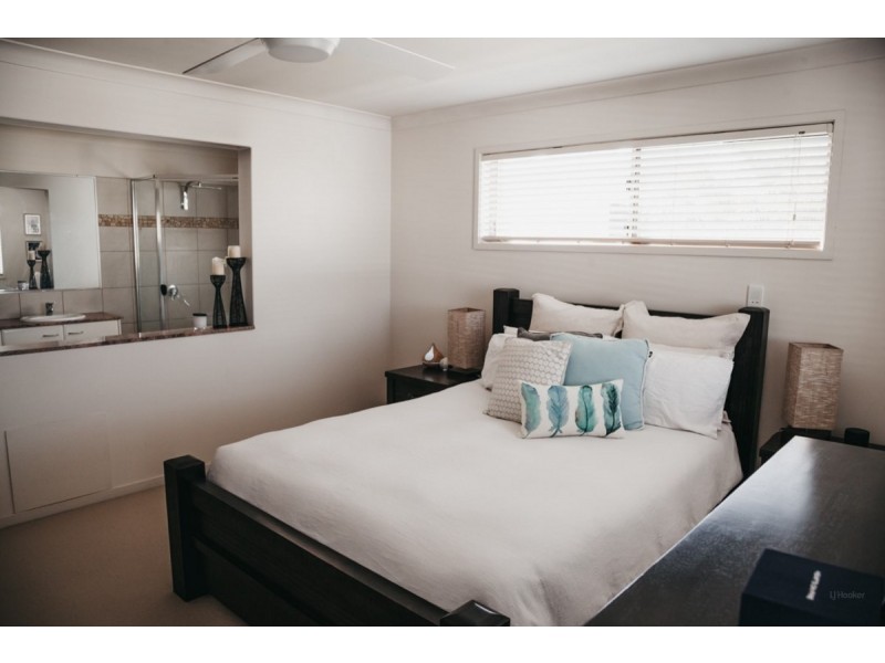 1/32 Ocean Street, Runaway Bay QLD 4216