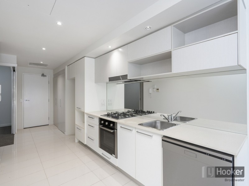 204/430 Marine Parade, Biggera Waters QLD 4216