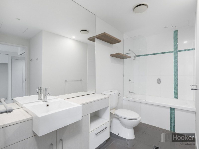 204/430 Marine Parade, Biggera Waters QLD 4216