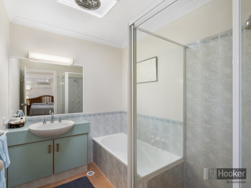 70/100 Morala Avenue, Runaway Bay QLD 4216