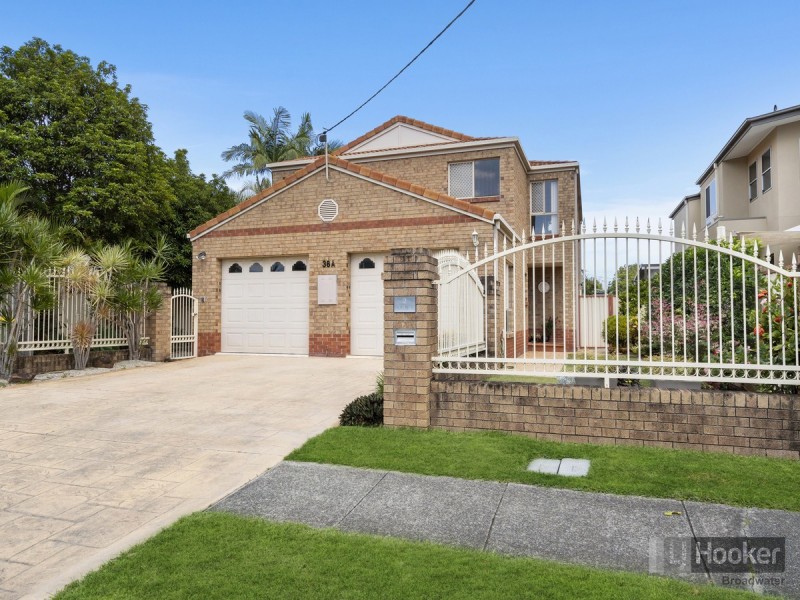 2/38A Middle Street, Labrador QLD 4215