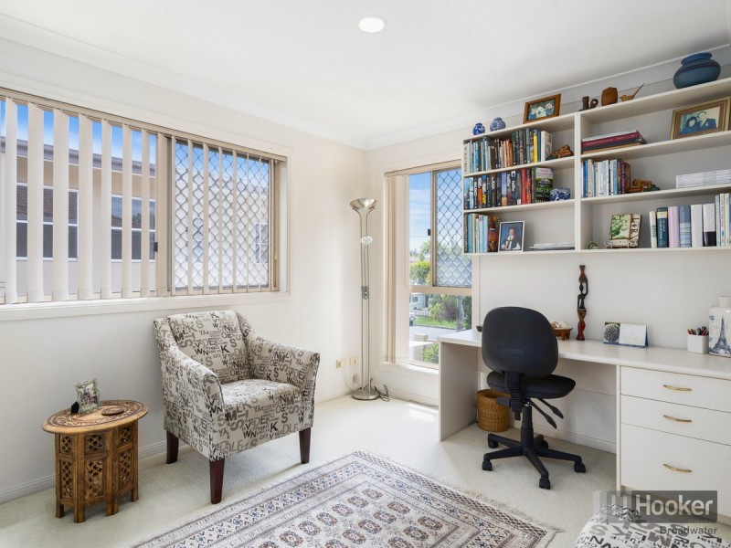 2/38A Middle Street, Labrador QLD 4215