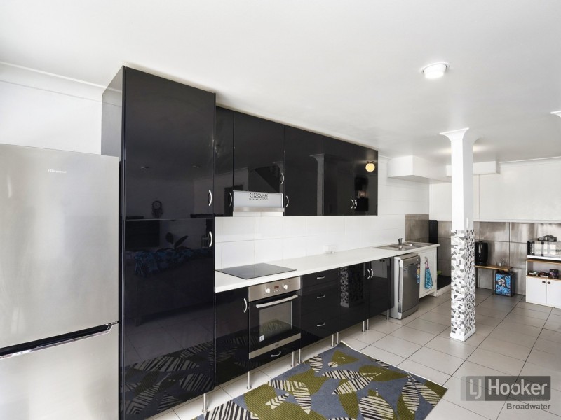 6/77 Government Road, Labrador QLD 4215