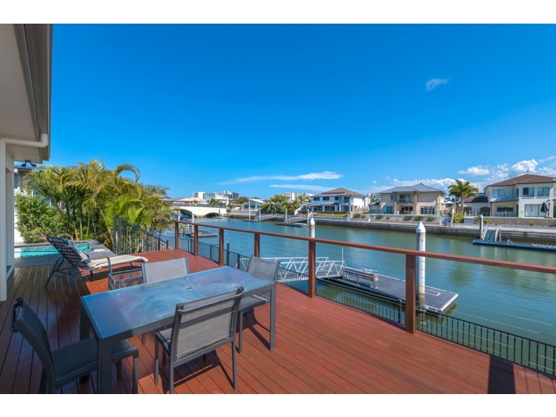 99 Compass Drive, Biggera Waters QLD 4216