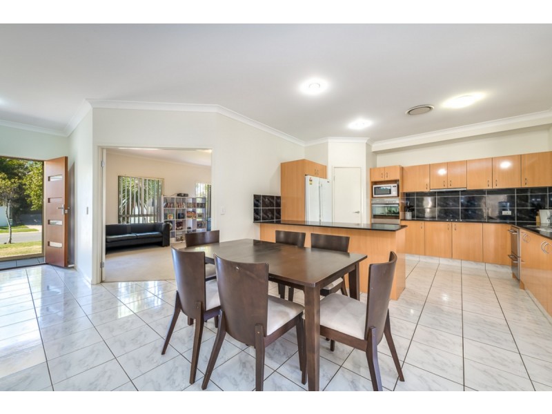 99 Compass Drive, Biggera Waters QLD 4216