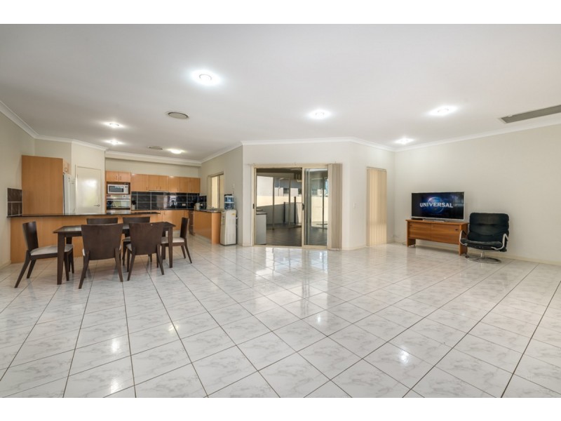 99 Compass Drive, Biggera Waters QLD 4216