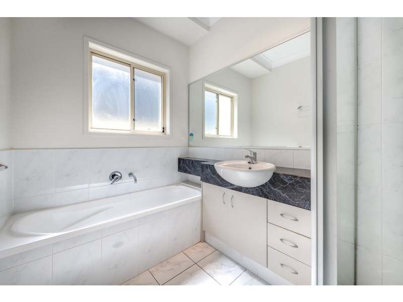 99 Compass Drive, Biggera Waters QLD 4216