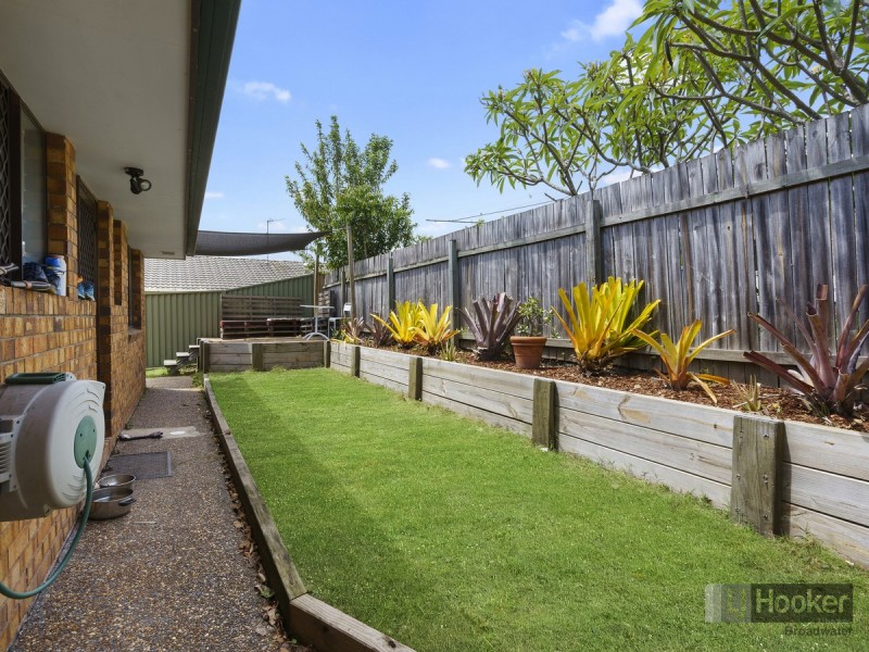 2/320 Government Road, Labrador QLD 4215