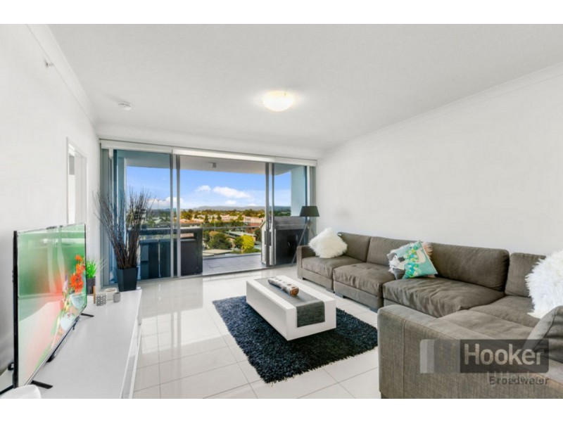 1105/372-374 Marine Parade, Labrador QLD 4215