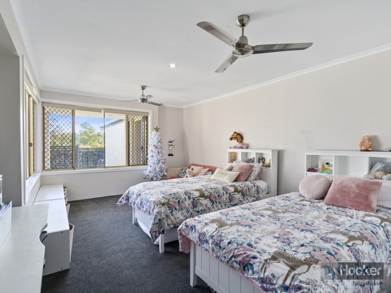 3 Von Nida Street, Parkwood QLD 4214