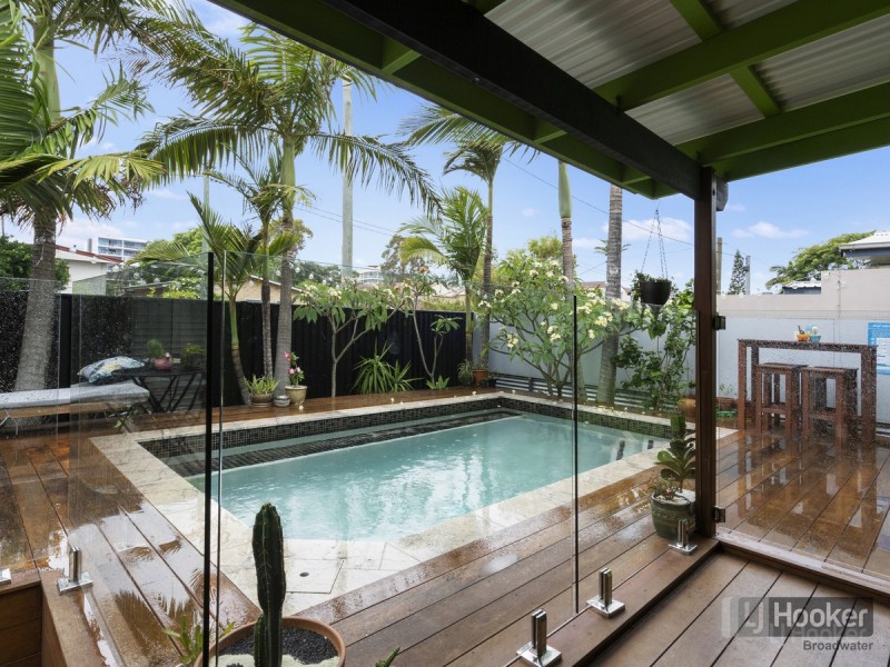 14 Loder Street, Biggera Waters QLD 4216