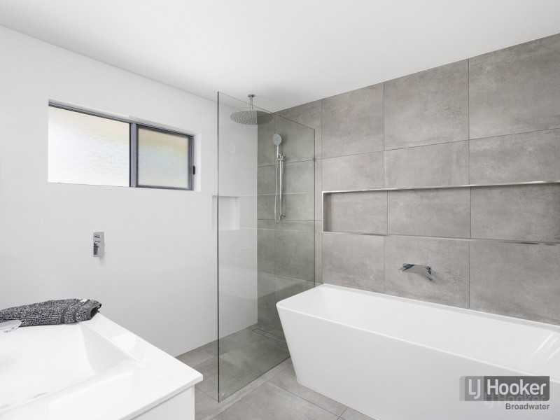 39 Greg Norman Crescent, Parkwood QLD 4214